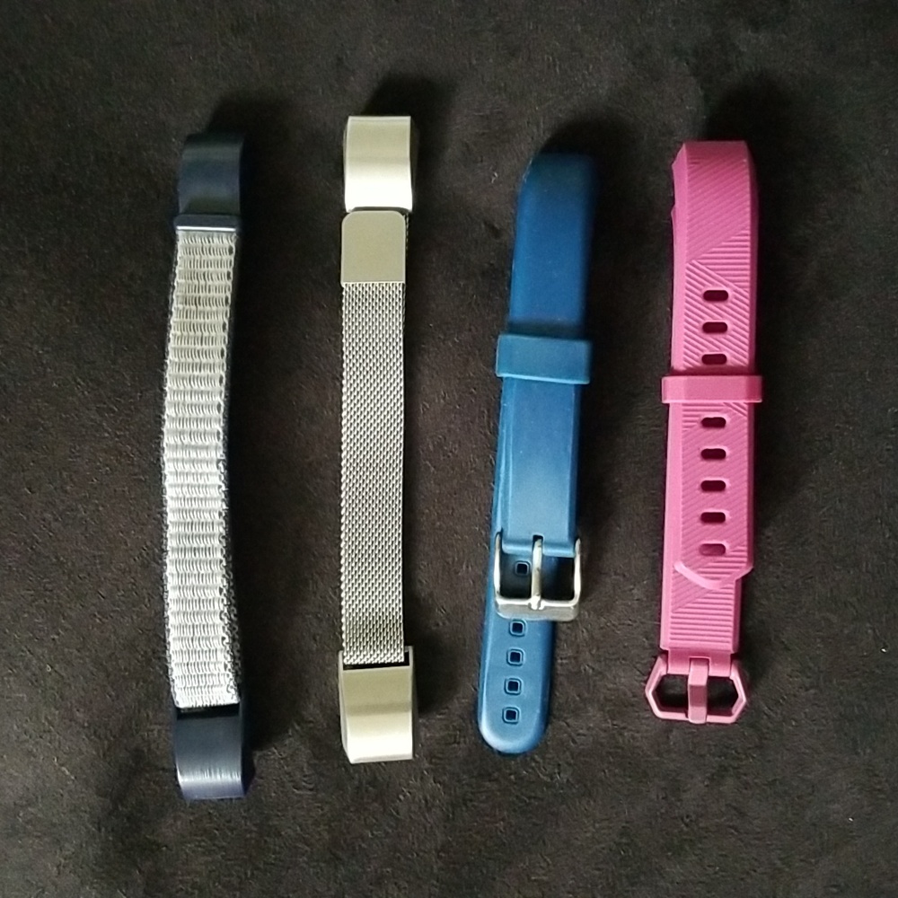 4 pack of Fitbit Alta HR Small bands